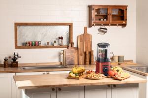 Blender kielichowy Kuvings SV-400 czerwony 6