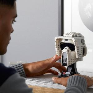 LEGO Star Wars Hełm zwiadowcy szturmowców (75305) 8