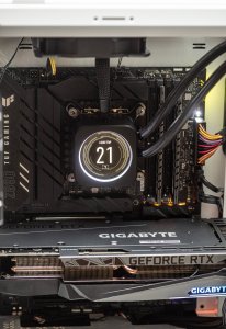 Komputer Game X G900 White, Ryzen 9 5950X, 64 GB, RTX 3090, 2 TB M.2 PCIe 2 TB HDD Windows 11 Pro 9