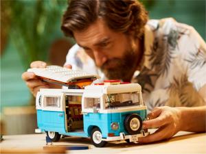 LEGO Creator Expert Mikrobus kempingowy Volkswagen T2 (10279) 4