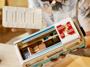 LEGO Creator Expert Mikrobus kempingowy Volkswagen T2 (10279) 5