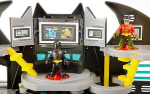 Figurka Fisher Price Jaskinia Batmana Batcave Imaginext 3