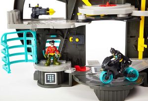 Figurka Fisher Price Jaskinia Batmana Batcave Imaginext 8