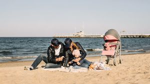 Wózek Lionelo spacerowy Irma black/dark grey 11