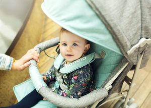 Wózek Lionelo spacerowy Irma black/dark grey 13