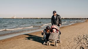 Wózek Lionelo spacerowy Irma black/dark grey 8