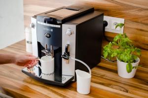 Ekspres ciśnieniowy Teesa EKSPRES TEESA TSA4001 AROMA 700 (4416) - 5901890028707 7