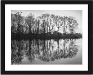 Feeby Obraz w ramie czarnej, Drzewa w jeziorze 100x70 1