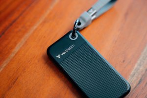 Dysk zewnętrzny SSD Verbatim Pocket 512GB Ciemno-szary (32282) 4