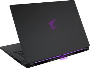 Laptop Gigabyte Aorus Master 16 Ryzen 9 9955X3D / 32 GB / 1 TB / W11 Pro / RTX 5070 Ti / 240 Hz (6XJM4EEE64SP) 6