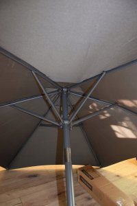 Songmics Parasol, Ø 270 cm, parasol ogrodowy, parasol targowy, ochrona UV do UPF 50+, parasol ogrodowy, ochrona przeciwsłoneczna, składany (GPU202G01 XXX) 3