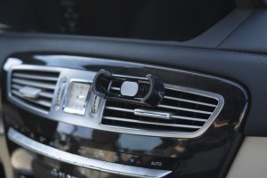 Einparts Automotive EINPARTS Uchwyt do telefonu do kratki nawiewu Regulacja kąta obrotu 52-86mm 11