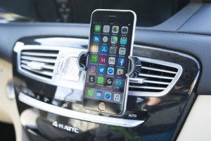 Einparts Automotive EINPARTS Uchwyt do telefonu do kratki nawiewu Regulacja kąta obrotu 52-86mm 10