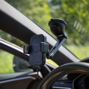 spacecase na telefon samochodowy na szybę deskę SPACECASE AutoLock z ładowarką indukcyjną QI 15W Czarny 3