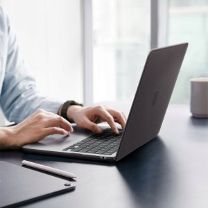 Etui Spigen SPIGEN AIRSKIN MACBOOK AIR 13 M2-M5 2023-2026 Frost black 5