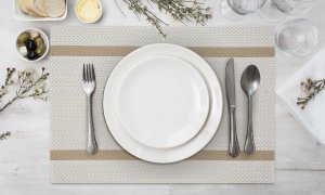 Eurofirany Podkładka na stół ELLA 30x45 cm biała złoty komplet 6 sztuk 3