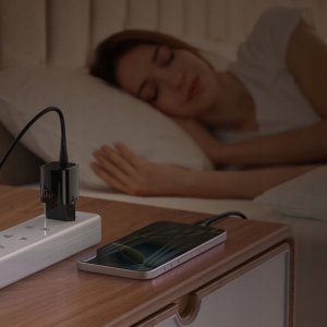 Ładowarka Apple Szybka sieciowa do iPhone'a USB-C 20W z kablem (CH-4692) 3