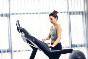 Bieżnia Urbogym Bieżnia elektryczna Sole F65 Hammer 17