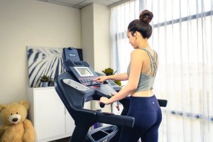 Bieżnia Urbogym Bieżnia elektryczna Sole F65 Hammer 18