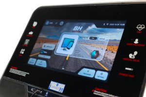 Bieżnia BH Fitness Bieżnia Treningowa BH Fitness RS1000 Multimedia G6179TFT 22 km/h Ekran Dotykowy 16" AC 3.5 KM 4