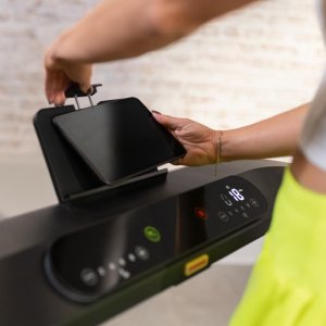 Bieżnia Kingsmith Bieżnia Treningowa Składana Centr RUNR Natural Stride 3.0 HP Bluetooth 16 km/h 4