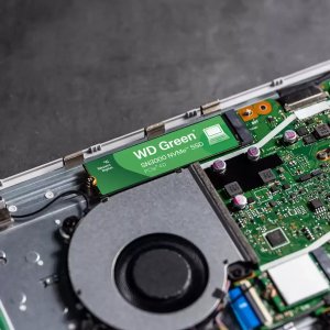 Dysk SSD SanDisk Wds200T4G0E-00Cps0 Internal 4