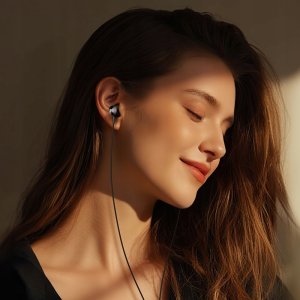 Słuchawki Mcdodo Przewodowe do telefonu z mikrofonem douszne USB-C DAC RGB 4