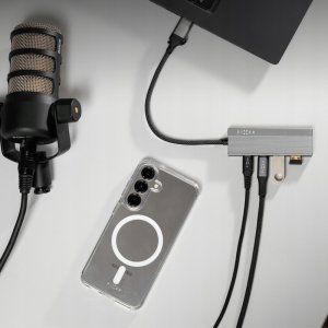 HUB USB Fixed 4-portowy aluminiowy USB-C HUB Port z USB-A adapterem, space gray (FIXHU-PT-GR) 4