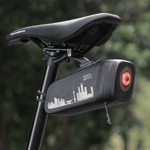 RockBros Torba rowerowa AS-141 podsiodłowa lekka z inteligentną lampką tylną - czarna (5907769391514) 4