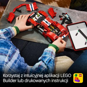 LEGO Technic Samochód Ferrari 488 Pista (42235) 6