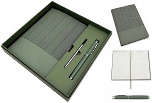Giftdeco Elegancki Zestaw Prezentowy - Skórzany Notes A5 z Długopisem w Pudełku Prezentowym - Oliwkowa Zieleń - EE14 2