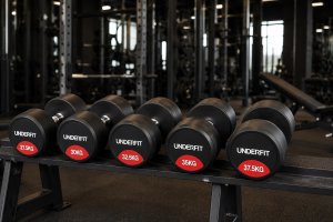 UNDERFIT Zestaw hantli gumowanych 27,537,5 kg UNDERFIT 5 par (325 kg) 7
