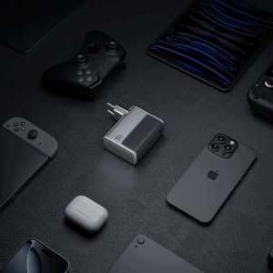 Ładowarka Cuktech Sieciowa 140 W GaN 3x USB-C + USB-A z kablem USB-C - szara (AD1404UEU) 6
