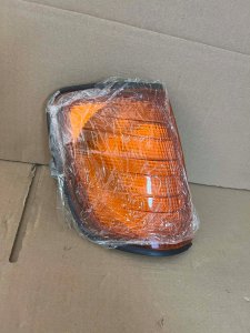 Vicma Mercedes W124 Kierunkowskaz Migacz Pomarańczowy R prawe 3