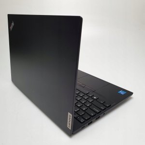 Laptop poleasingowy Lenovo Laptop Lenovo ThinkPad E15 Gen 2 i5 11gen. 8 GB 256 SSD 15,6" FHD W11Pro 12