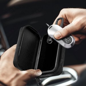 Tech-Protect KLATKA FARADAYA TECH-PROTECT KLR300 POUCH KEYLESS RFID SIGNAL BLOCKER CASE BLACK/BLACK 5