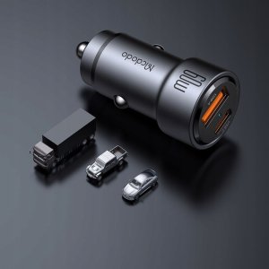 Ładowarka Mcdodo Szybka ładowarka samochodowa do telefonu laptopa 2X USB-C USB-A 60W 6