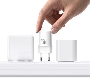 Ładowarka Mcdodo Nano GaN 1x USB-C 45W + kabel USB-C Biała (CH-4432) 4