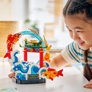 LEGO Klocki 80120 Karp przeskakuj�cy przez Smocz� Bram� (5702018062722) 4