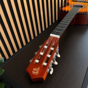 Golden Guitar Zestaw: Gitara klasyczna 4/4 38 kolor sunburst GK38SU pokrowiec+ tuner+ struny+ kostki one size 12