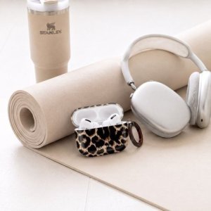 4kom.pl TECH-PROTECT LAMANO APPLE AIRPODS 4 / 5 Exotic Touch (5906302343140) 2