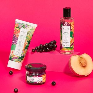 Baija Set : Jardin Pallanca, Hydrating, Body Cream, Daily, 75 ml + Jardin Pallanca, Cleansing & Hydrating, Shower Gel, For All Skin Types, 100 ml + Jardin Pallanca, Cleansing & Exfoliating, Body Scrub, 70 g For Women 2