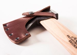 Bradas Siekiera Gransfors Wildlife Hatchet + kamień ostrz 2