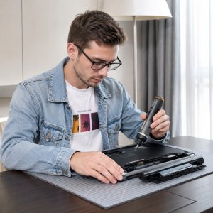 Worx Wielofunkcyjny zestaw śrubokrętów wkrętaków 4V magnetyczne WORX WX242 13