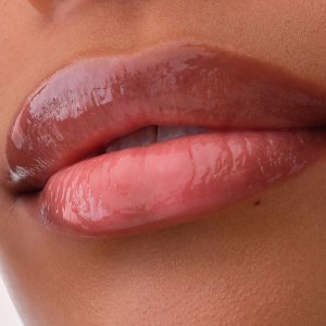Catrice , Glaze Guard, Glossy & Hydrating, Lip Balm, 030, Mentally Elsewhere, SPF 50, 10 ml For Women 3