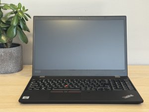 Laptop Lenovo ThinkPad T15 Gen 1 15,6 " i5-10210U 16GB 512GB SSD Windows 11 2