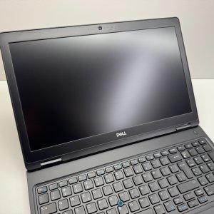 Laptop Dell Precision 3530 15.6" i7-8850H 16GB 1TB SSD NVIDIA Windows 11 4