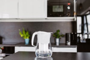 Dzbanek filtrujący Aquaphor Onyx 4,2l biały dzbanek filtrujący z filtrami 7 zwykłe 3 magnezowe 7