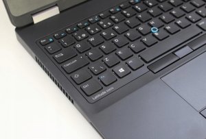 Laptop poleasingowy Dell DELL Latitude E5570 | i7-6820HQ 8GB 128SSD | Nowa bateria | Radeon | Win11 7