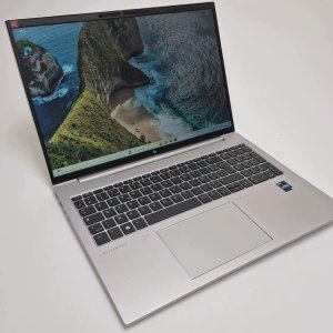 Laptop poleasingowy HP Dotykowy Laptop HP EliteBook 860 G10 FHD | i7-1365U 32 GB 512 GB| Windows 10